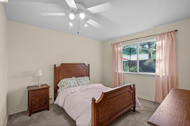 1049 Meadowgate Way, Brentwood, CA 94513