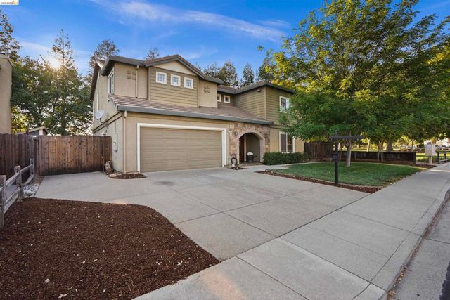1049 Meadowgate Way, Brentwood, CA 94513