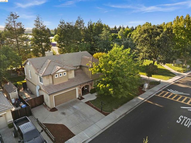 1049 Meadowgate Way, Brentwood, CA 94513