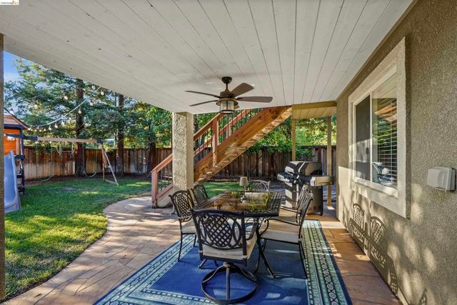 1049 Meadowgate Way, Brentwood, CA 94513
