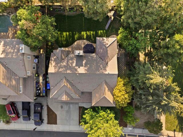 1049 Meadowgate Way, Brentwood, CA 94513