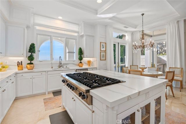 7 Vista Luci, Newport Coast, CA 92657