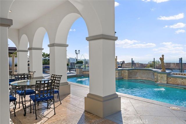 7 Vista Luci, Newport Coast, CA 92657