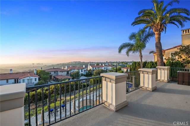 7 Vista Luci, Newport Coast, CA 92657