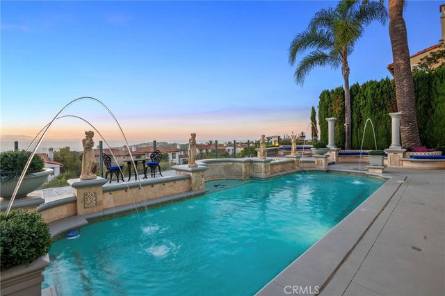 7 Vista Luci, Newport Coast, CA 92657