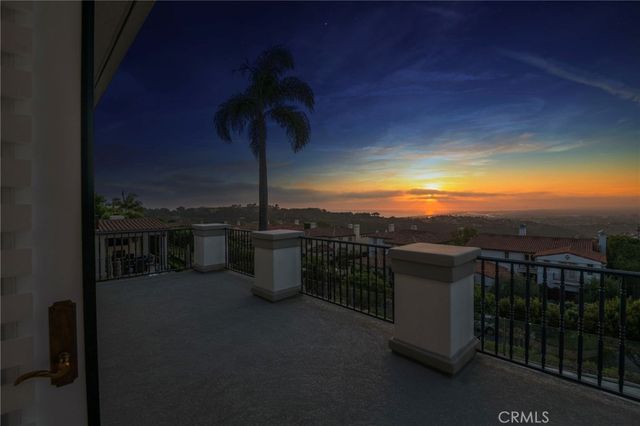 7 Vista Luci, Newport Coast, CA 92657