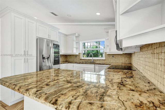6121 SW 113th Court, Miami, FL 33173