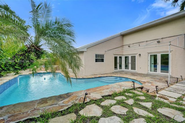 6121 SW 113th Court, Miami, FL 33173
