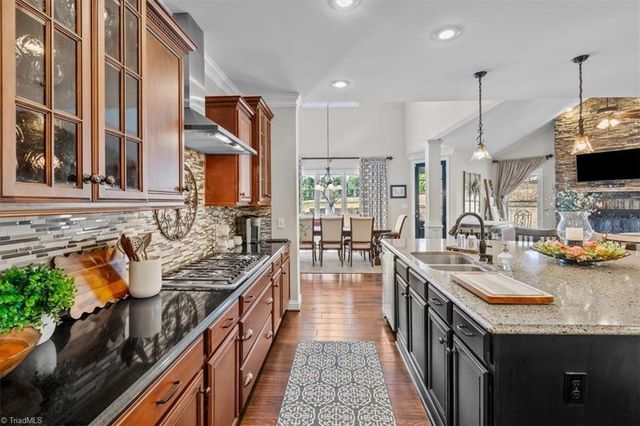 5936 Tarleton Drive, Oak Ridge, NC 27310