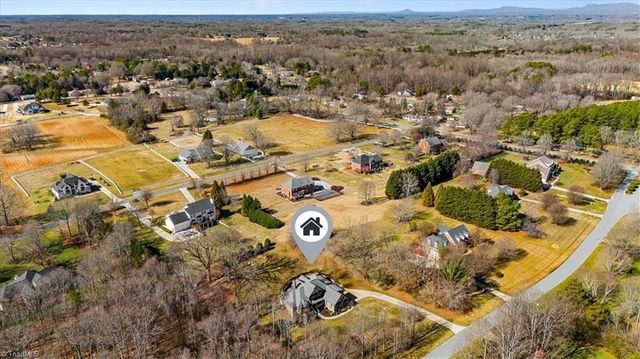 5936 Tarleton Drive, Oak Ridge, NC 27310