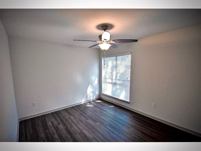 2806 Reagan Street 209, Dallas, TX 75219