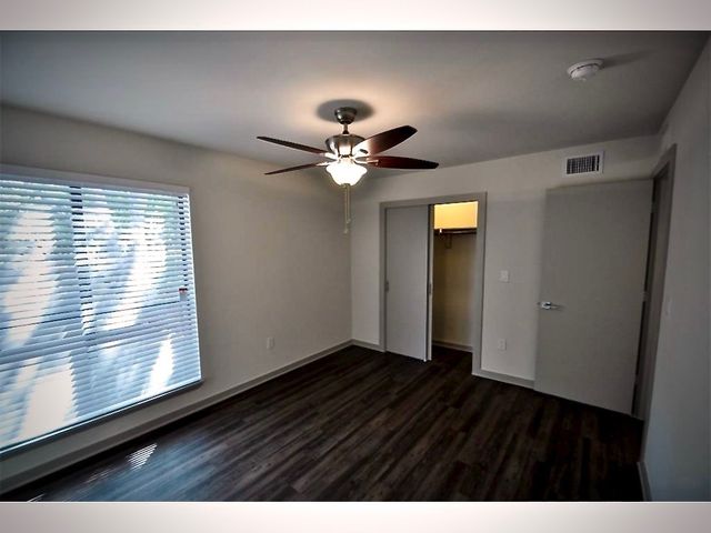 2806 Reagan Street 209, Dallas, TX 75219