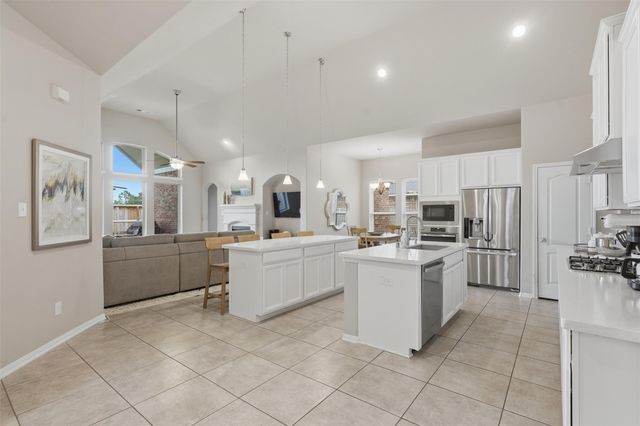 7617 Timberside Drive, Pearland, TX 77581