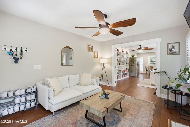 708 S 4th Street, Wilmington, NC 28401