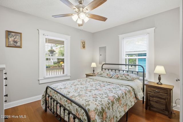 708 S 4th Street, Wilmington, NC 28401