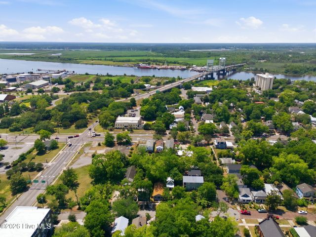 708 S 4th Street, Wilmington, NC 28401
