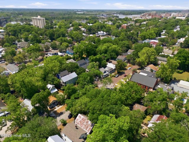 708 S 4th Street, Wilmington, NC 28401