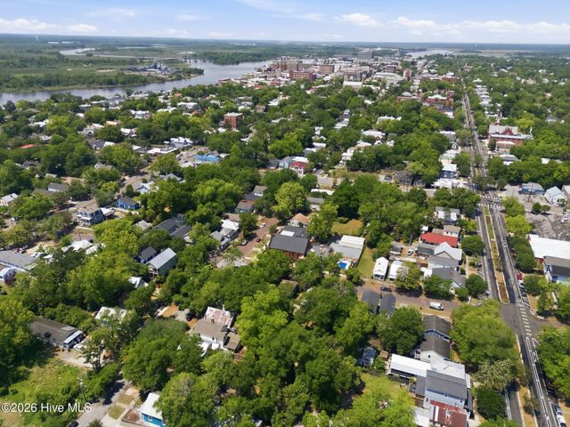 708 S 4th Street, Wilmington, NC 28401