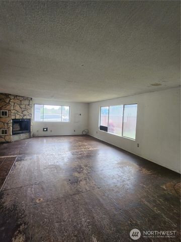 608 Koontz Road, Chehalis, WA 98532
