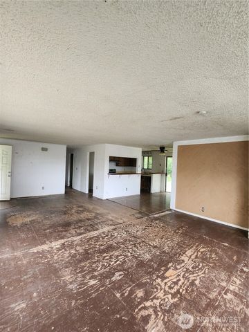 608 Koontz Road, Chehalis, WA 98532