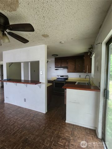608 Koontz Road, Chehalis, WA 98532