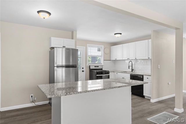 1546 Kappel Drive, St Louis, MO 63136
