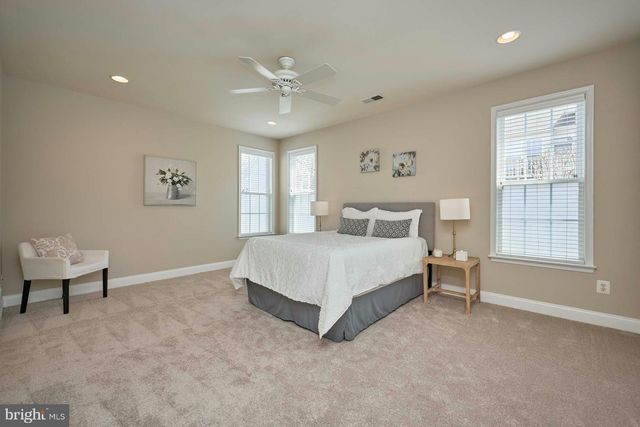 6907 BROADLEAF TER, Gainesville, VA 20155