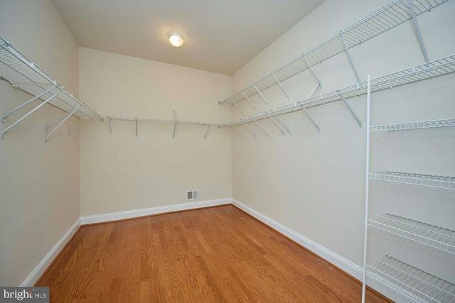 6907 BROADLEAF TER, Gainesville, VA 20155