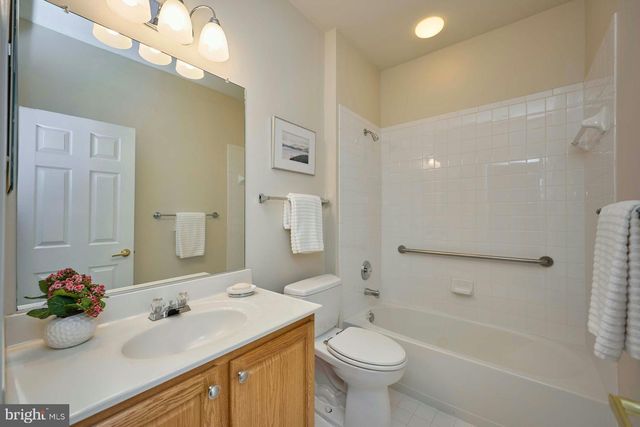 6907 BROADLEAF TER, Gainesville, VA 20155