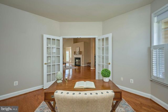 6907 BROADLEAF TER, Gainesville, VA 20155