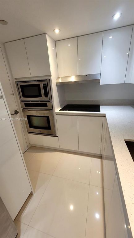 1200 West Ave PH18, Miami Beach, FL 33139