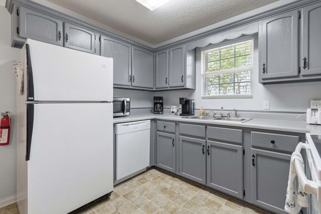 519 Enchanted Forest Way, Burnside, KY 42519