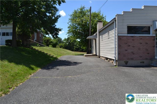 1294 Trexlertown Road, Macungie Boro, PA 18062