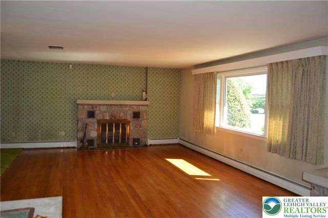 1294 Trexlertown Road, Macungie Boro, PA 18062