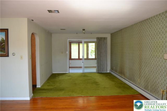 1294 Trexlertown Road, Macungie Boro, PA 18062