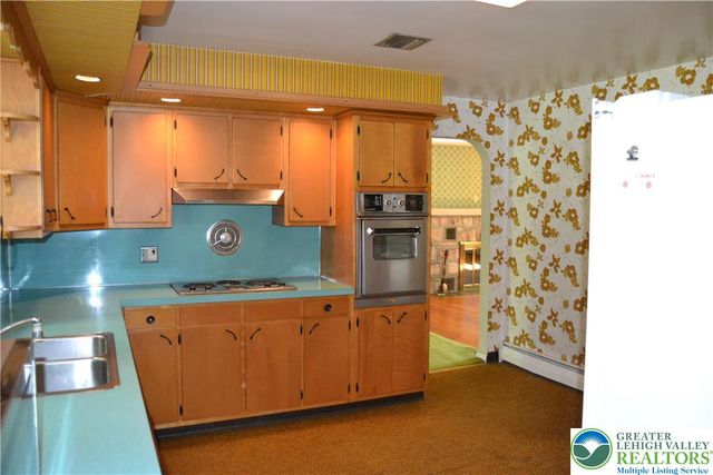 1294 Trexlertown Road, Macungie Boro, PA 18062