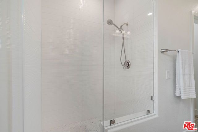 6020 Celedon 13, Los Angeles, CA 90094