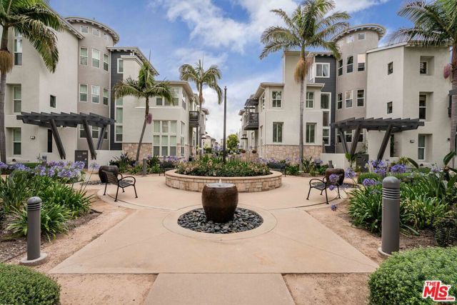 6020 Celedon 13, Los Angeles, CA 90094