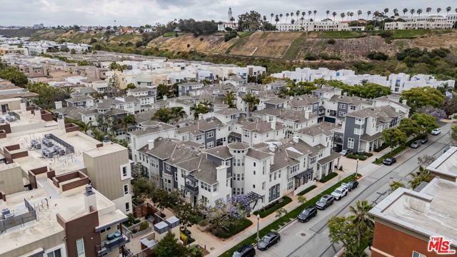 6020 Celedon 13, Los Angeles, CA 90094