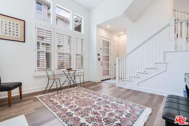 6020 Celedon 13, Los Angeles, CA 90094
