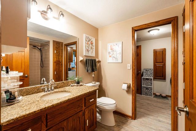 3278 S Acredale COURT, New Berlin, WI 53151