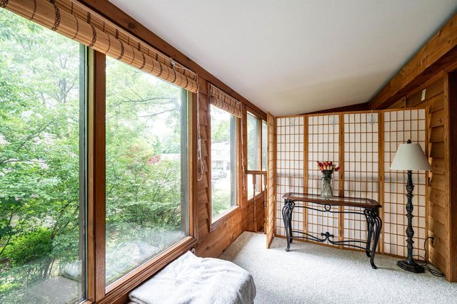 3278 S Acredale COURT, New Berlin, WI 53151