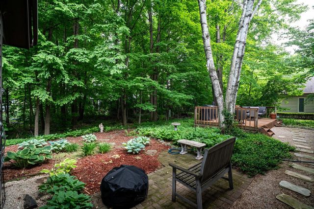 3278 S Acredale COURT, New Berlin, WI 53151