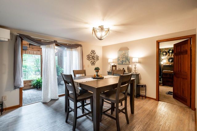 3278 S Acredale COURT, New Berlin, WI 53151