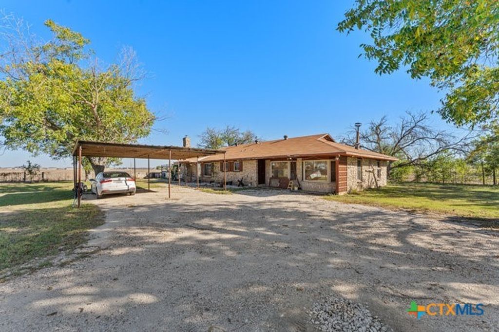 3455 N State Highway 46, Seguin, TX 78155