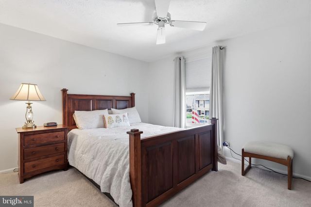 129 INDEPENDENCE DR, Morrisville, PA 19067