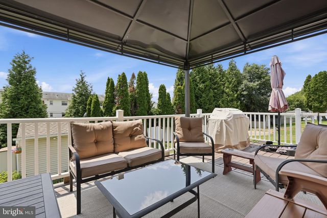 129 INDEPENDENCE DR, Morrisville, PA 19067