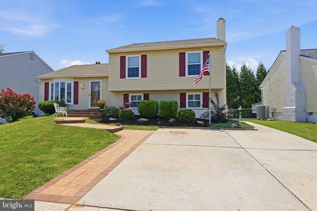 129 INDEPENDENCE DR, Morrisville, PA 19067