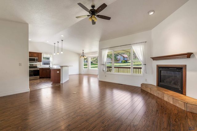 10005 CASTLEWOOD CT, Black Hawk, SD 57718