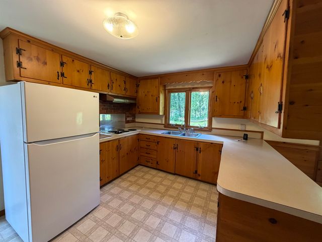 5 Ridgewood Terrace, Exeter, NH 03833